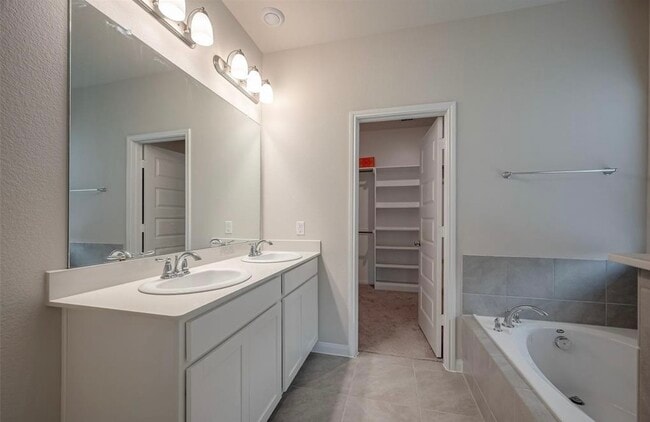Building Photo - 1123 Vine House Dr