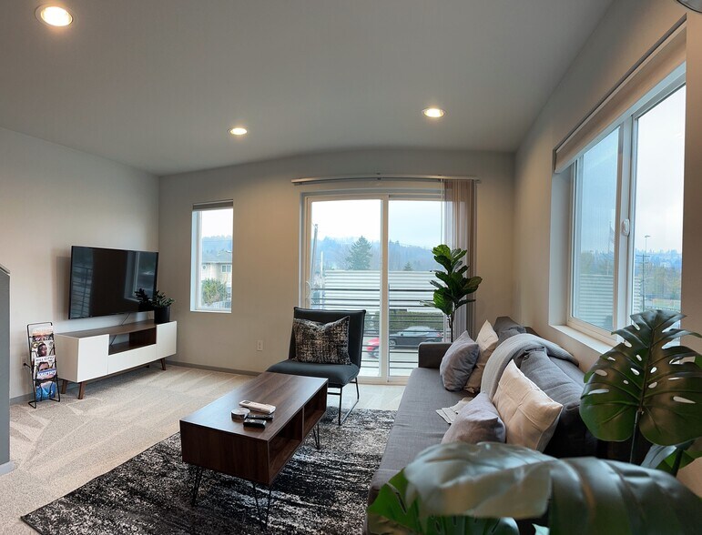 Building Photo - 4712 Delridge Way SW