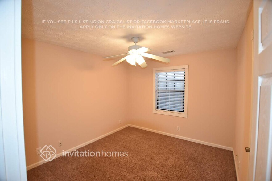 Building Photo - 2204 Post Oak Dr