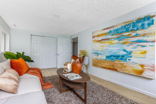 Building Photo - 3747 Christie Rd W