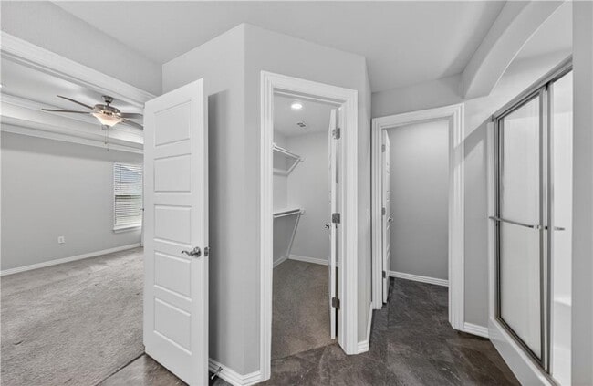 Building Photo - 4559 W Barhem Dr