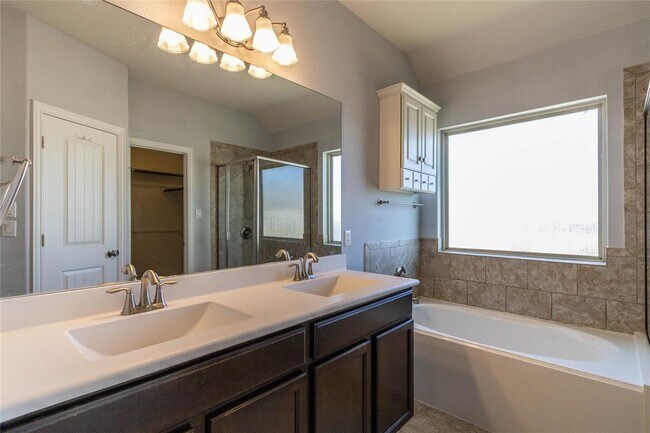 Building Photo - 529 Cerrito Cove