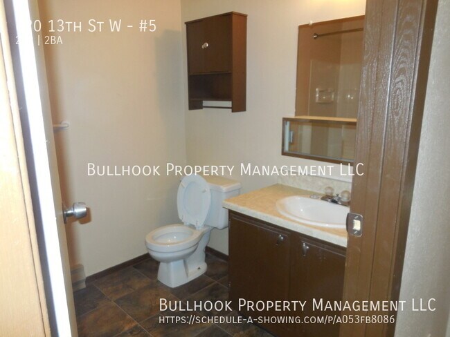 Building Photo - 620 13th St W