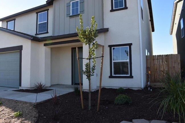 Building Photo - 1316 Eagle St