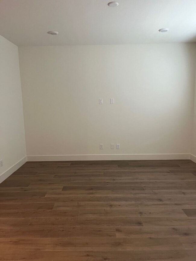 Building Photo - Welcome Home