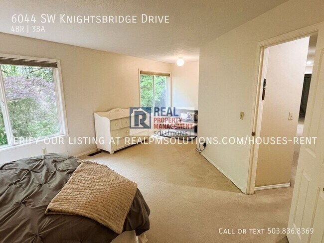 Building Photo - 6044 SW Knightsbridge Dr