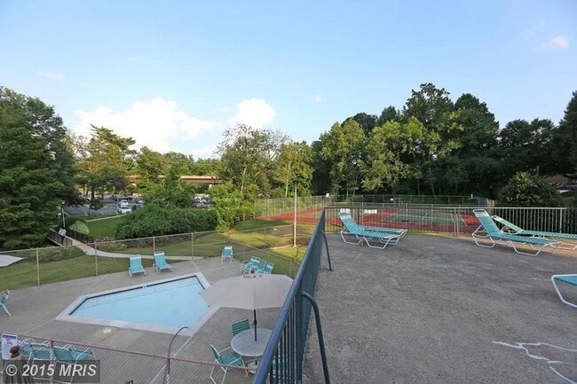 Building Photo - North Bethesda Studio - Walk to Metro - Utilities Included