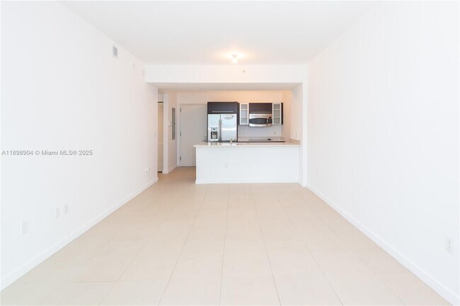 Building Photo - 333 NE 24th St