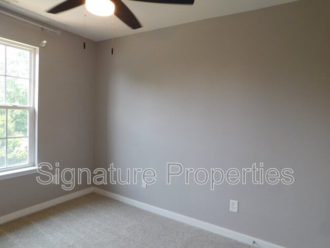 Building Photo - 8197 Belton Cir