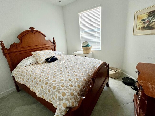 Building Photo - 8057 Shr Lk Dr