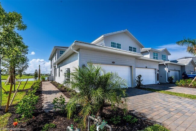 Building Photo - 14132 Poppy Fld Lp