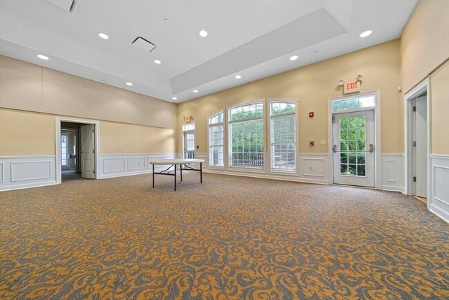 Building Photo - 204 Clocktower Dr