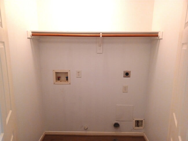 Building Photo - 13414 Beechglen Ln