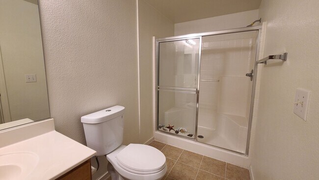 Building Photo - 2 Bedroom Condo located in Southwest Las Vegas