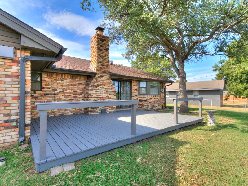 Building Photo - 6428 N Harvard Ave