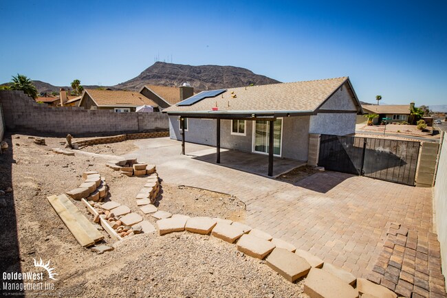 Building Photo - Beautifully Maintained 3Bdm 1.5Ba Home Nes...
