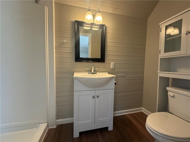 Building Photo - 20 Highland St