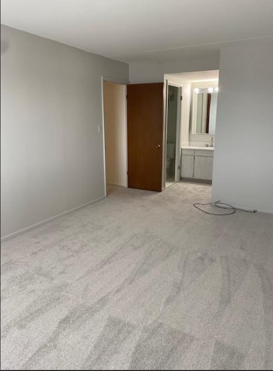 Building Photo - 6340 Americana Dr