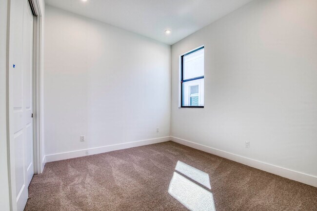Building Photo - 9603 St Germain Dr