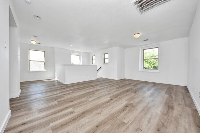 Building Photo - 14314 Cypress Cascade Ln