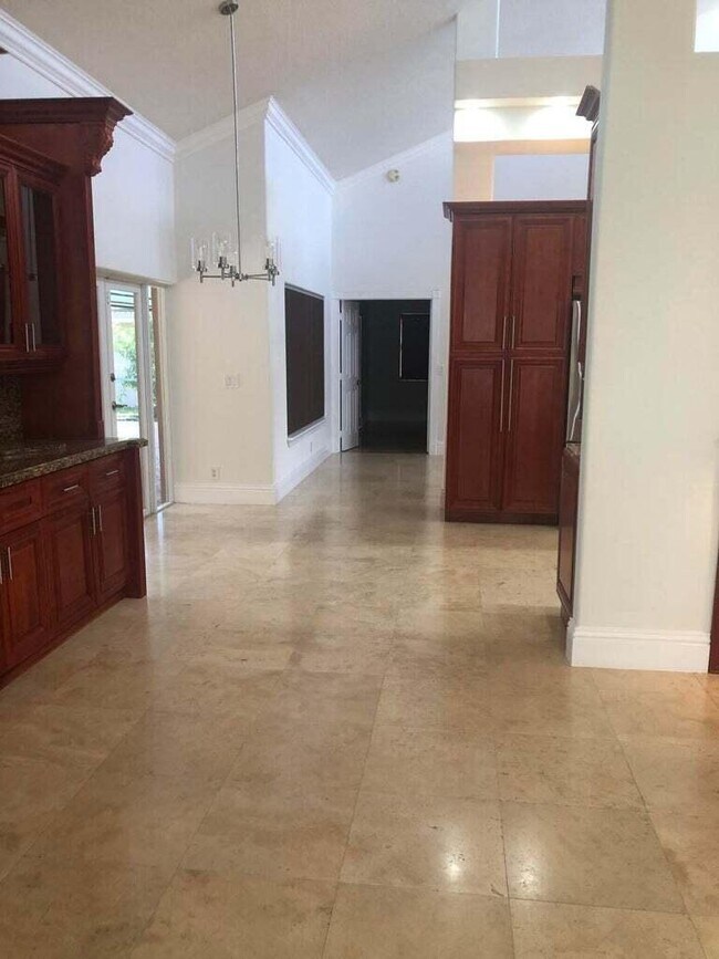 Building Photo - 8649 NW 57th Ct