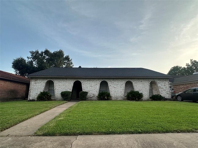 Primary Photo - 12139 Huntington Park Dr