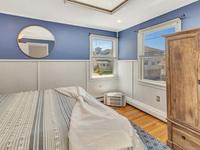 Building Photo - 16 Manomet Ave