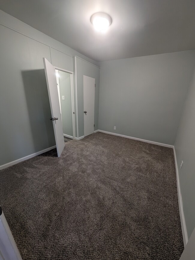 Building Photo - 2511 SW Buchanan St