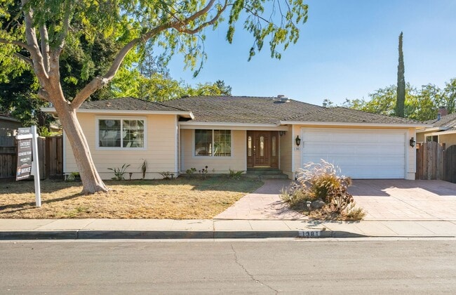 Building Photo - POOL PARADISE IN A COVETED NEIGHBORHOOD STYLISH UPGRADES | EXTREME CONVENIENCE