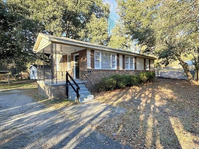 Building Photo - Charming 3BR Home in the Forest Acres Area