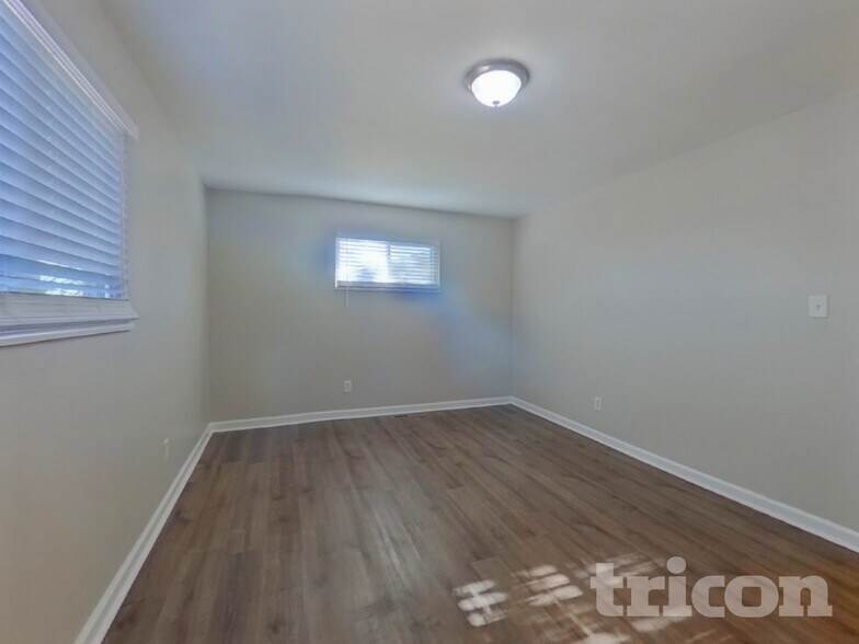 Building Photo - 1228 N Chelton Rd