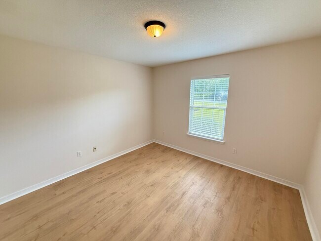 Building Photo - 1681 Village Pkwy