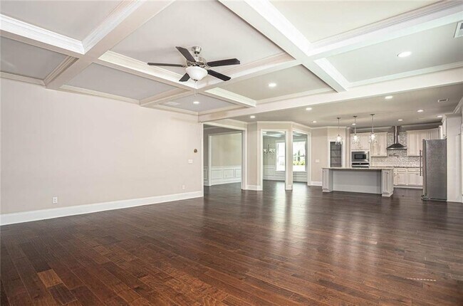 Building Photo - 2276 Caledonia Dr SE