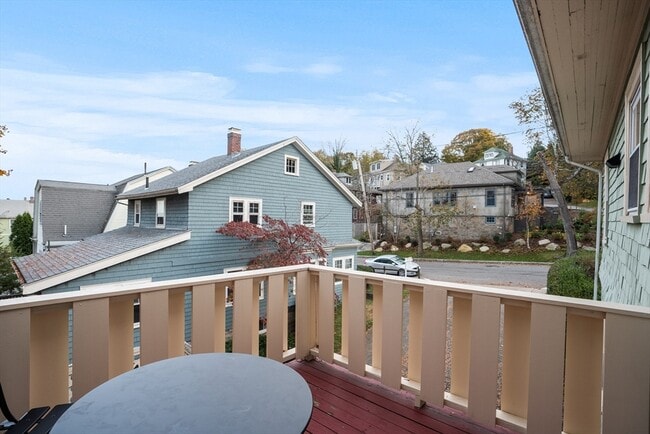 Building Photo - 14 Hood St