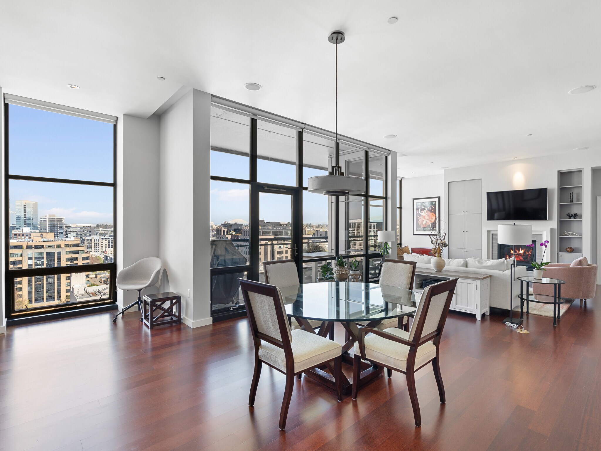 Building Photo - 1025 NW Couch St