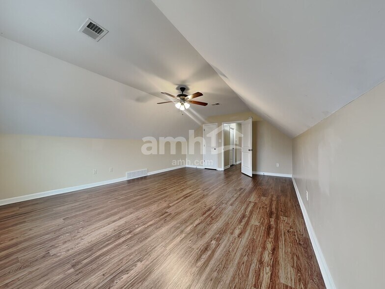 Building Photo - 4940 Grace View Ln