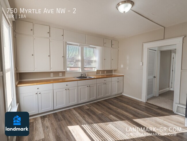 Building Photo - 750 Myrtle St NW