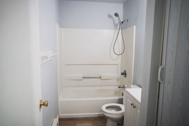Building Photo - $100 OFF SPECIAL - Austin Street Homes - Comfort & Convenience Combined – 2BR Townhomes Now Leasing