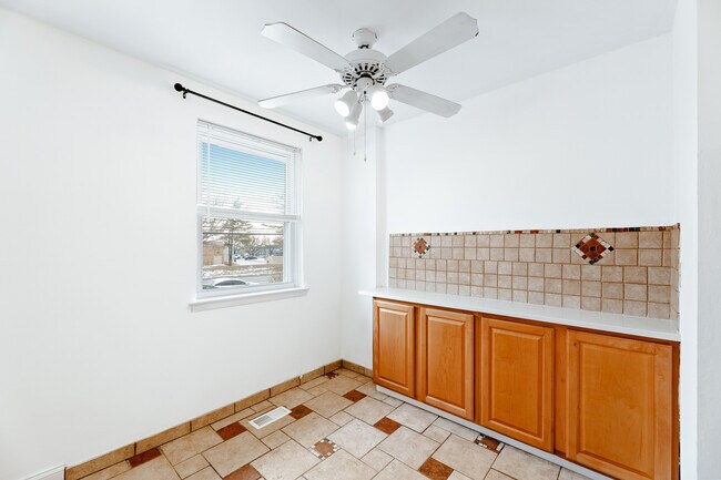Building Photo - 12450 Knights Rd