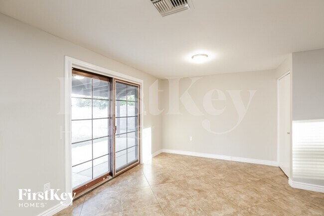 Building Photo - 13032 N 37th Way