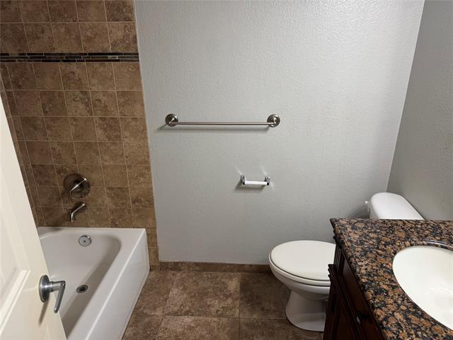 Building Photo - 1401 Hill Lockwoods Dr