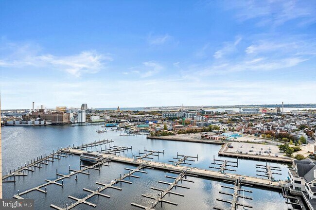 Building Photo - 100 Harborview Dr