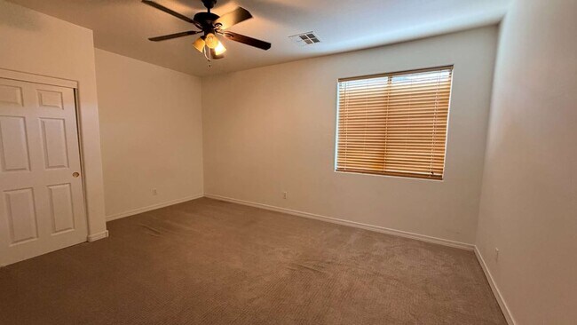 Building Photo - 43658 Caven Dr