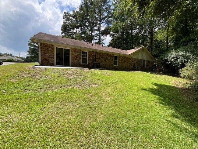 Building Photo - 3018 Dale Ct