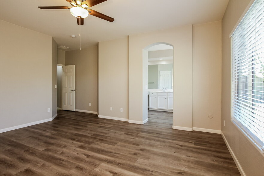 Building Photo - 17446 W Papago St