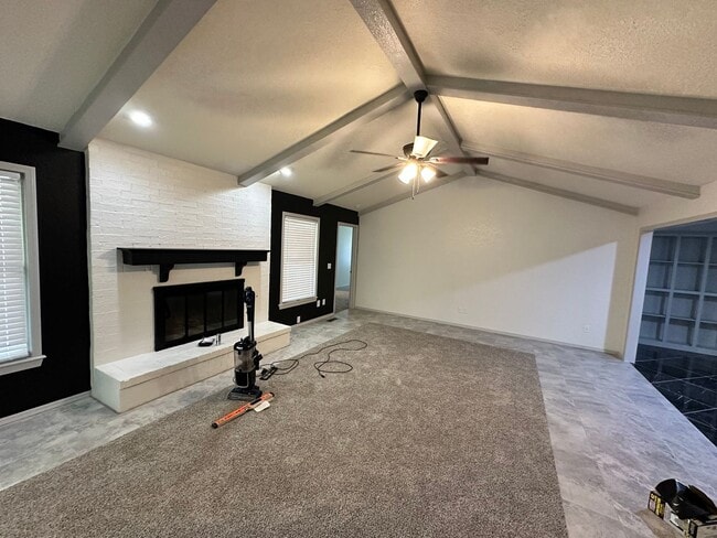 Primary Photo - Fully Remodeled 3bed/2bath Available in We...