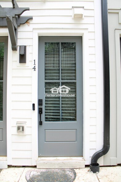 Building Photo - 14 Becker Pl NW