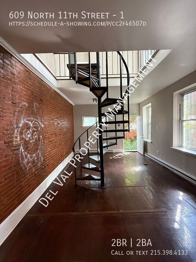 Building Photo - 609 N 11th St