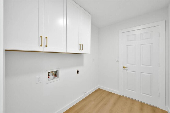 Building Photo - 11612 Timberwild St