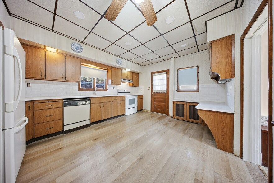 Building Photo - 612 Philo St